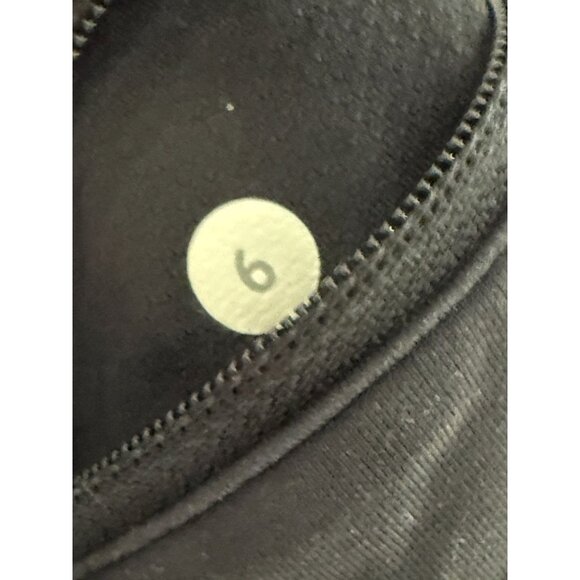Lululemon Speed Up or Run Times athletic shorts in black Size 6 - Picture 6 of 7